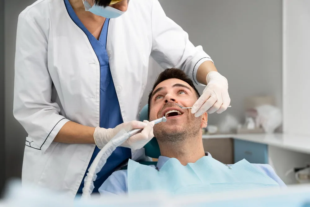 دراسة طب الاسنان